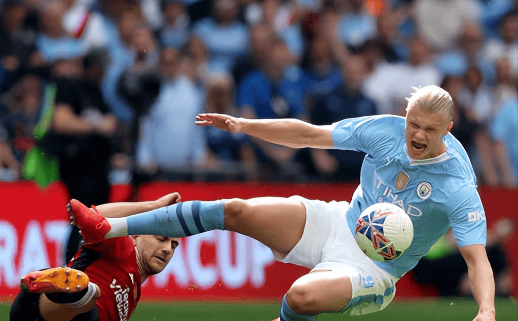 爱游戏体育-哈兰德迎来十二赛季高光表现，加拿大队球迷沸腾！的简单介绍