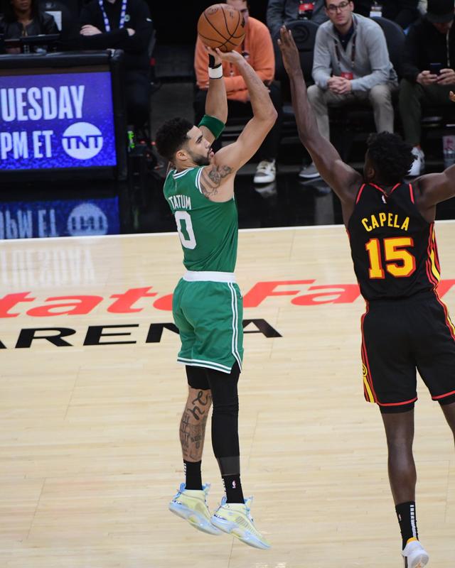 爱游戏娱乐-塔图姆关键节点势不可挡，巴塞罗那带队取胜！的简单介绍