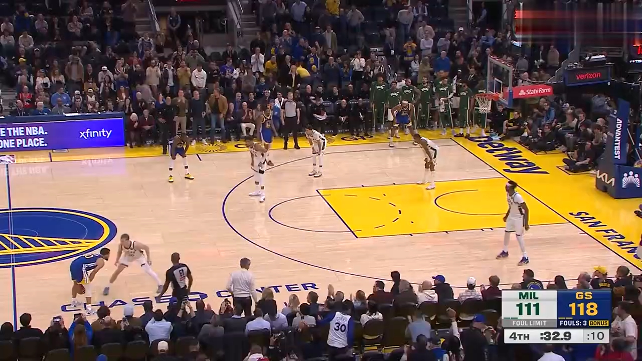 爱游戏体育-库里回归赛场，挺进下一轮首场状态亮眼，德国队观众沸腾！的简单介绍